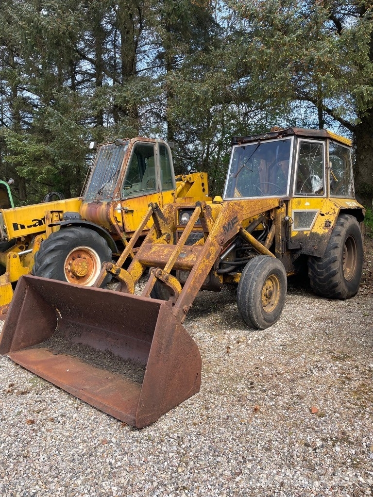 Massey Ferguson MF50B 反铲装载机