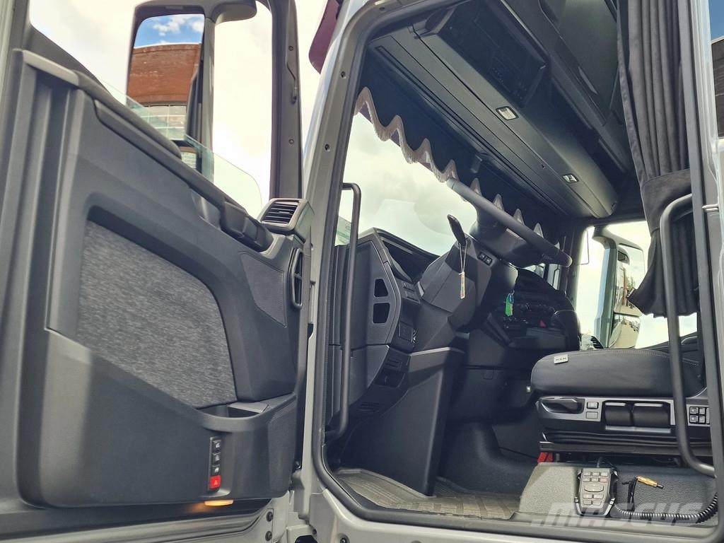 MAN TGX 18.520 GX - D30 - Retarder - Full air - Night وحدات الجر