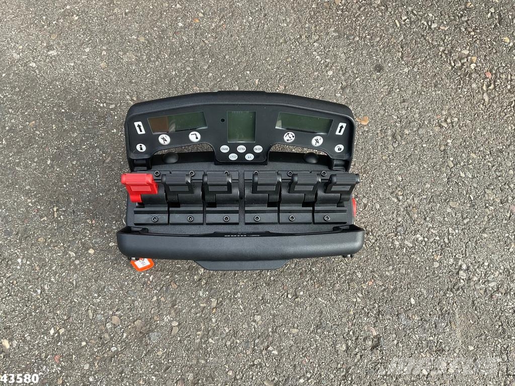 DAF FAN XD 340 Hiab 23 Tonmeter laadkraan + Welvaarts Kamioni za otpad