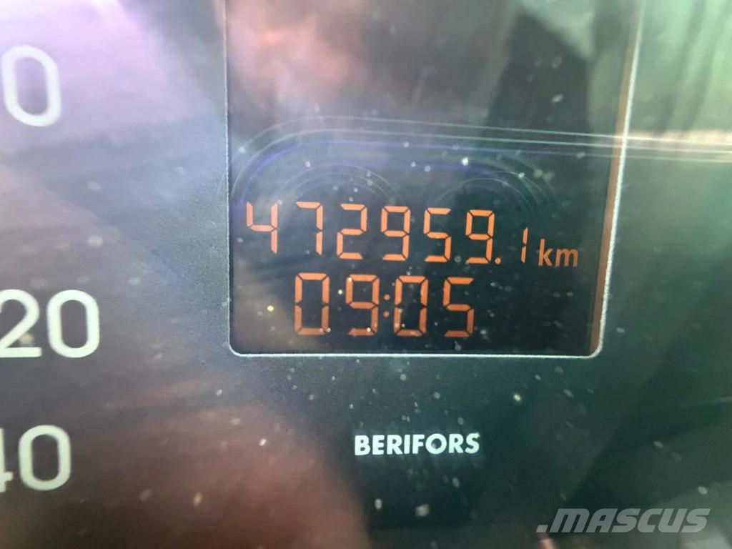 Mercedes-Benz Actros 2543 - Closed Box Truck - V6 - 6x2 - Side O Kastenaufbau