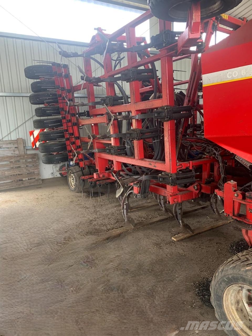 Horsch Airseeder CO6 مثاقيب
