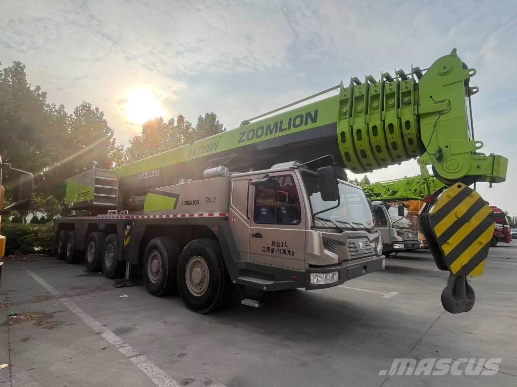 Zoomlion QAY 220 V All terrain cranes