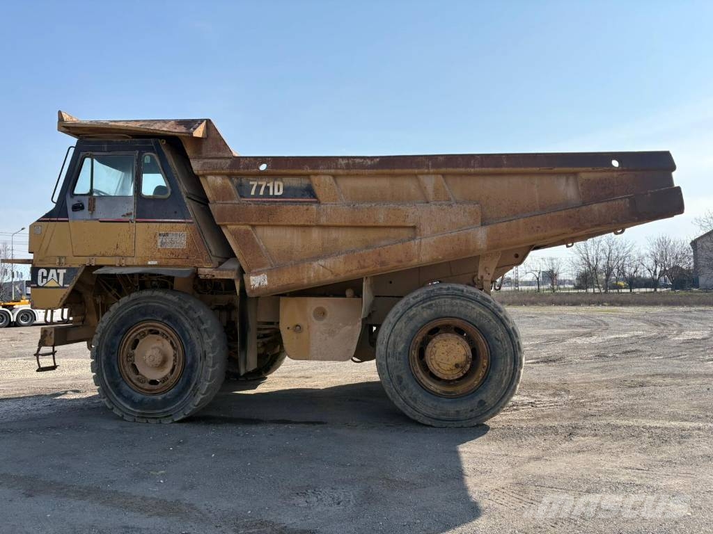 CAT 771 D Άκαμπτα Dumper με ανατρεπόμενο κάδο