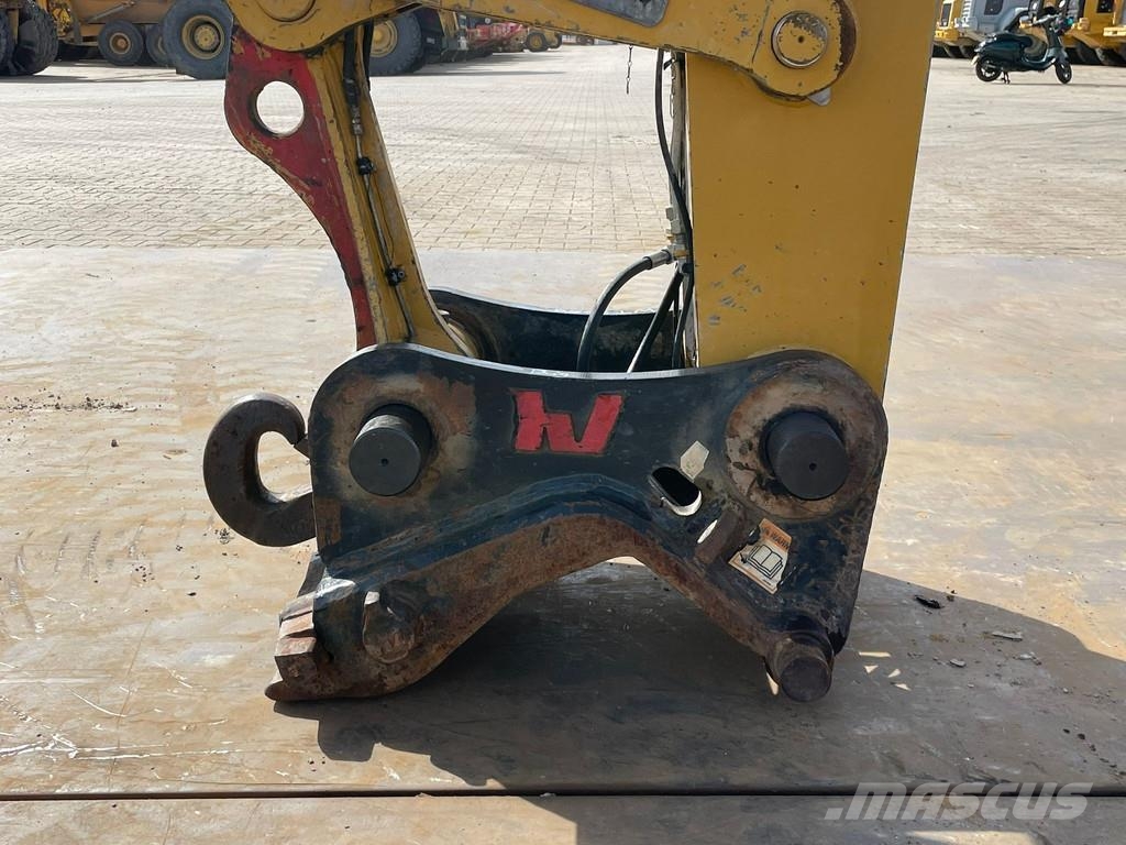 CAT MH3024 Waste / industry handlers