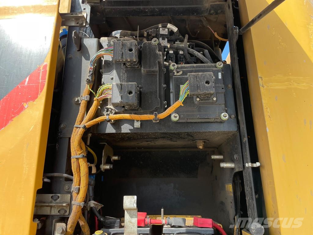 CAT MH3024 Waste / industry handlers