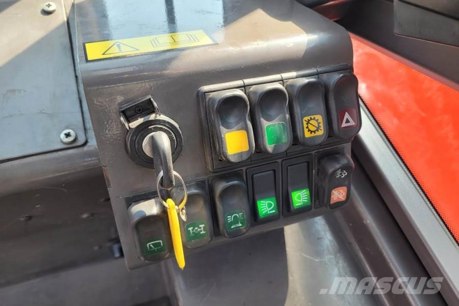 Manitou M30-4 Valid Inspection, *Guarantee, Diesel, 4x4 Dr ラフターテレントラック