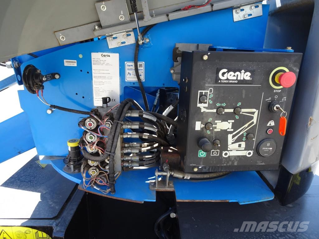 Genie Z33/18 관절형 전동이동 리프트