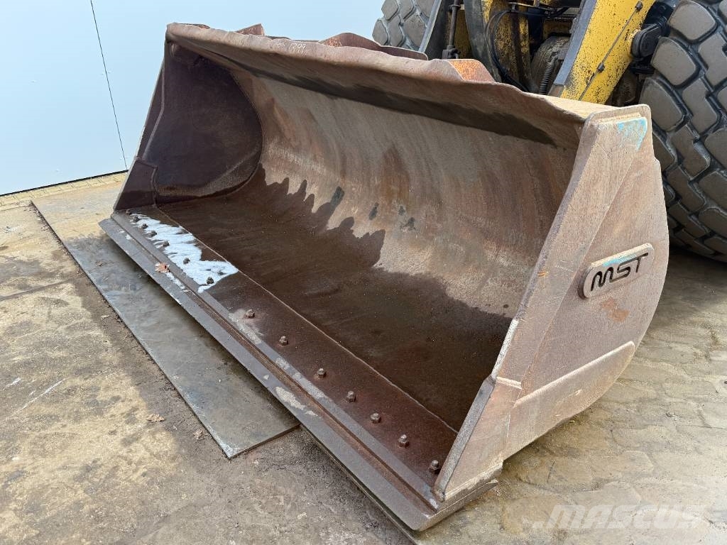 CAT 966K - 3rd Function / Weight System 轮式装载机
