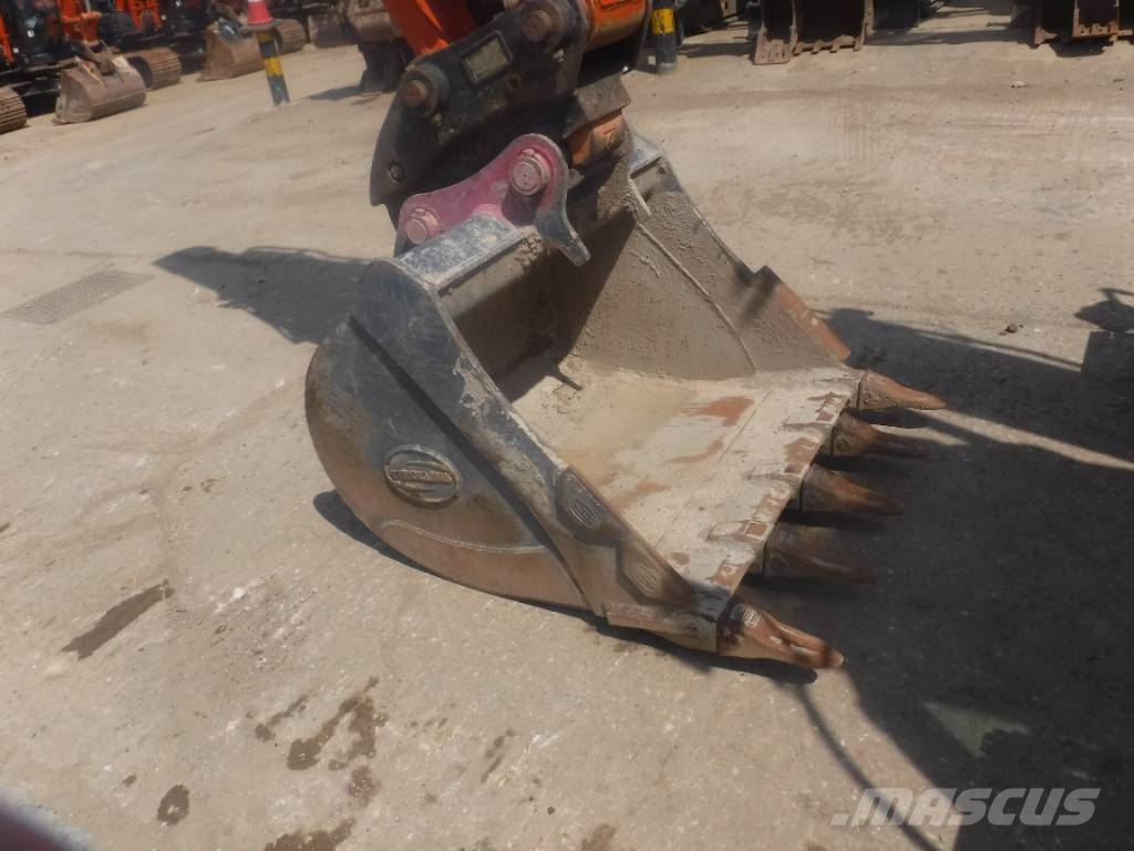 Hitachi ZX 130 LC N-7 Εκσκαφείς με ερπύστριες
