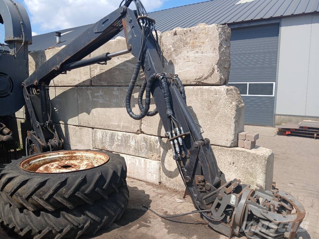 Valtra 214 拖拉机/农用车