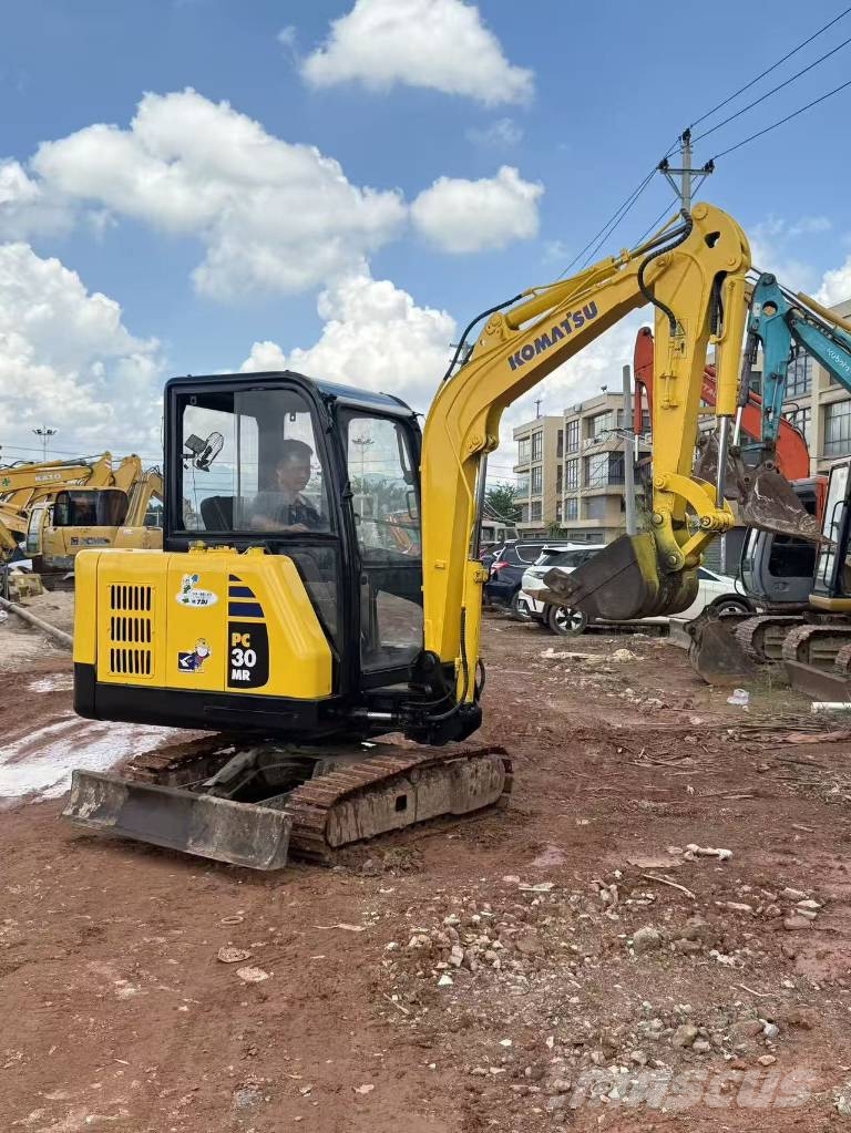 Komatsu PC 30 Εκσκαφάκι (διαβολάκι) < 7t