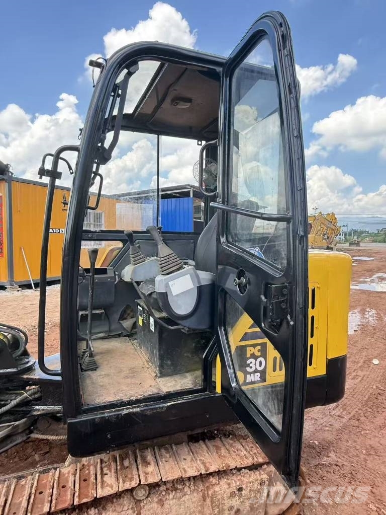 Komatsu PC 30 Εκσκαφάκι (διαβολάκι) < 7t