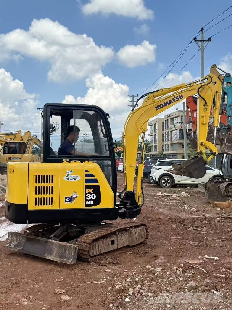 Komatsu PC 30 Εκσκαφάκι (διαβολάκι) < 7t