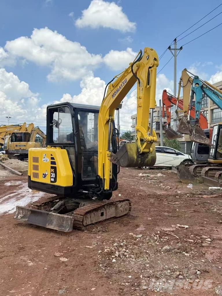 Komatsu PC 30 Εκσκαφάκι (διαβολάκι) < 7t