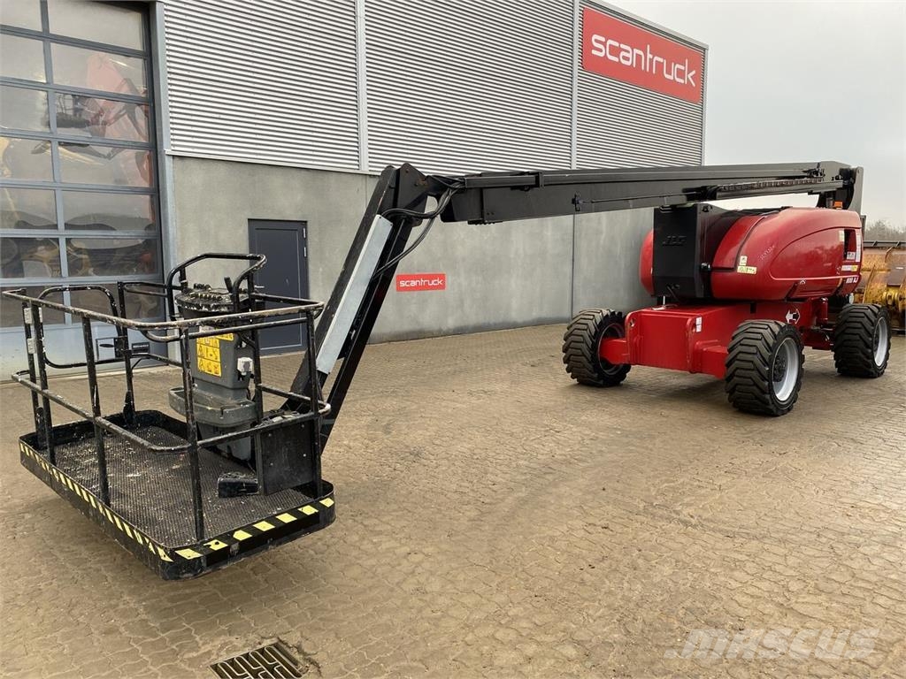JLG 800AJ Bomliftar