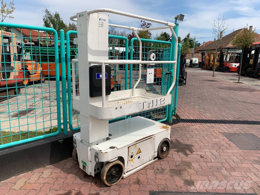 UpRight TM 12 V-2748 EO Vertikalne radne podizne platforme