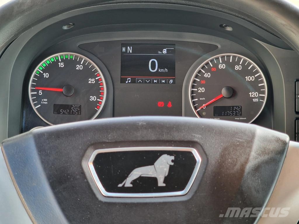 MAN TGX 26.500 6x2/4 - PTO/Hydraulic - Navi - Steering Naudoti vilkikai