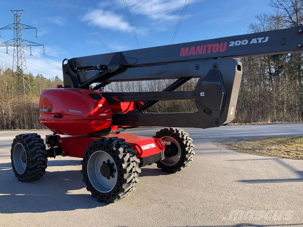 Manitou 200 ATJ Gelenkteleskoparbeitsbühnen