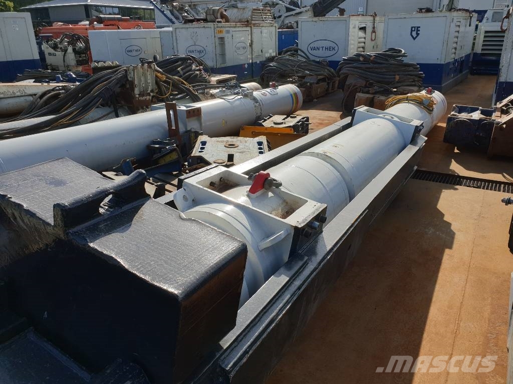 IHC S-70 hydrohammer مطارق دق خوازيق هيدروليكية