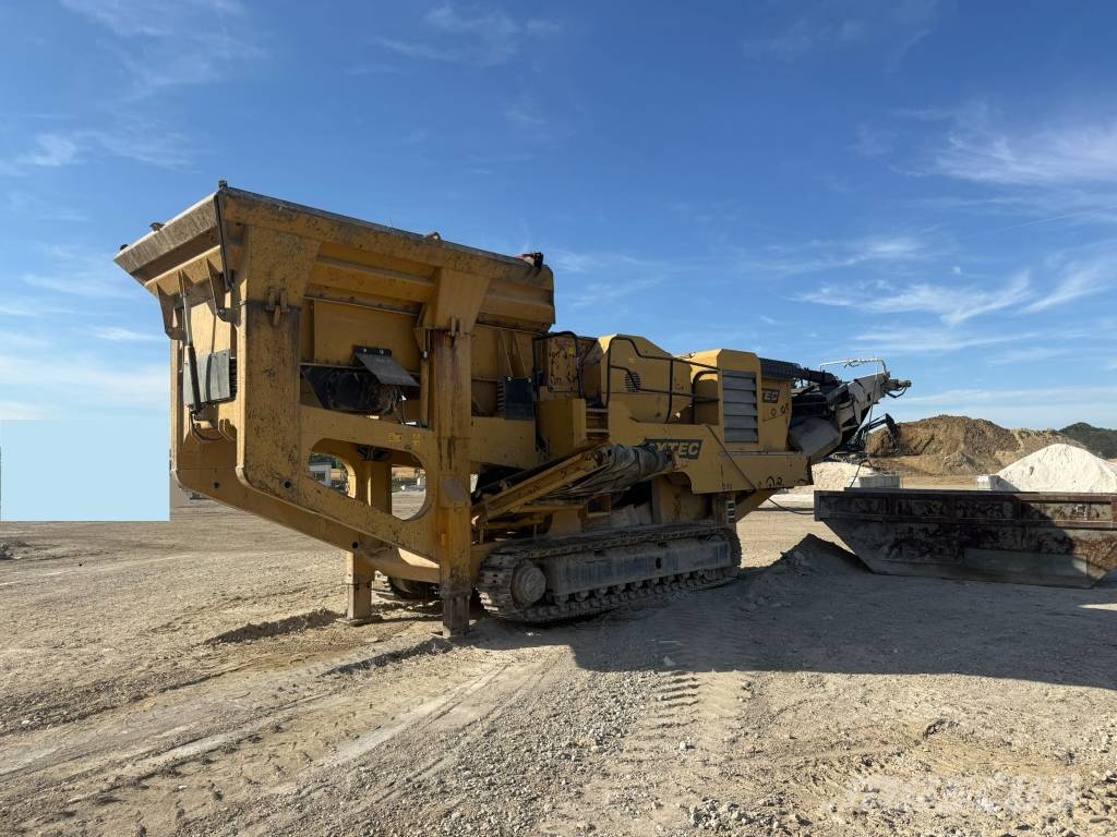 Extec C12 Mobile crushers