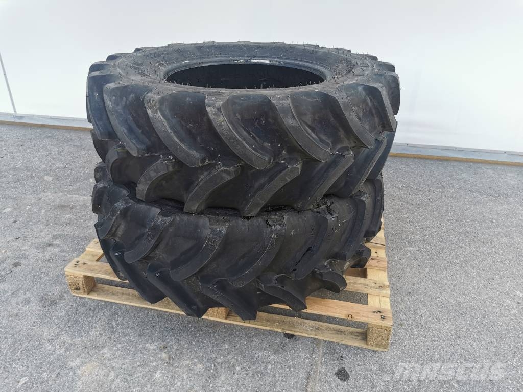 Firestone performer70 360.70R24 Firestone performer 70 Pneumatici, ruote e cerchioni