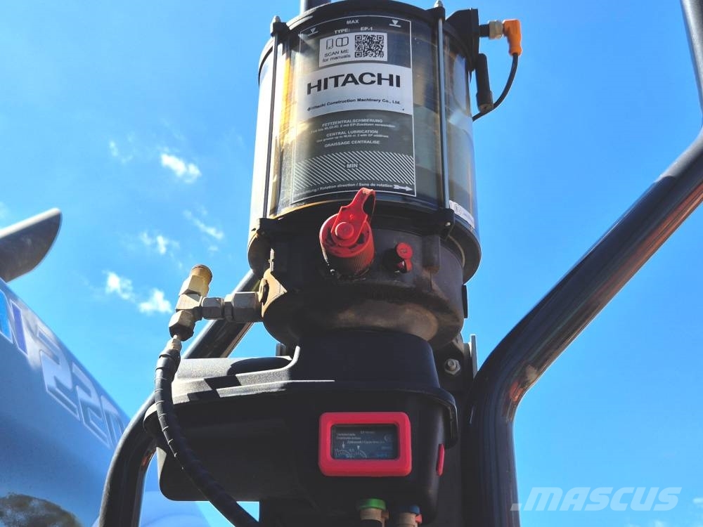 Hitachi ZW 220-7 Wielladers
