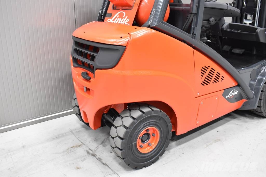 Linde H 35 T - 02 Chariots GPL
