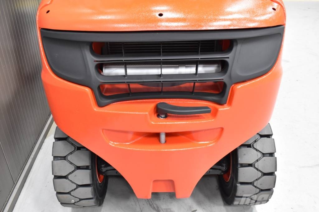 Linde H 35 T - 02 Chariots GPL
