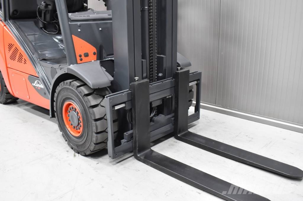 Linde H 35 T - 02 Chariots GPL
