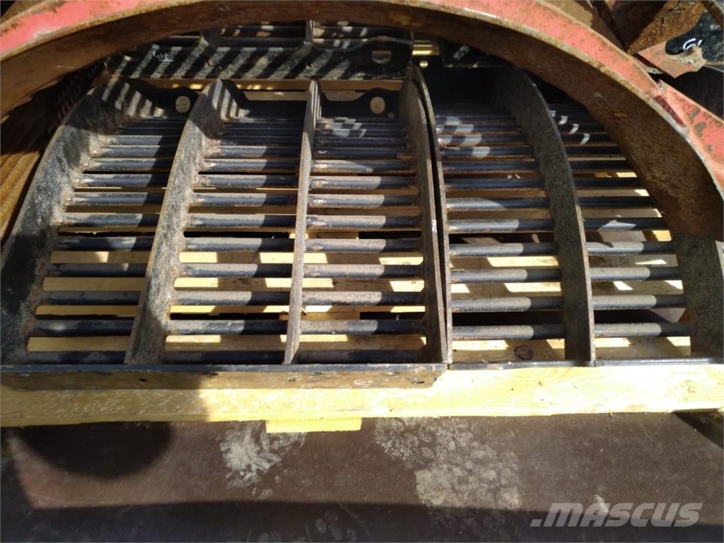 Case IH Siebe Körbe passend für 2188 / 2388 Аксесоари за комбайни