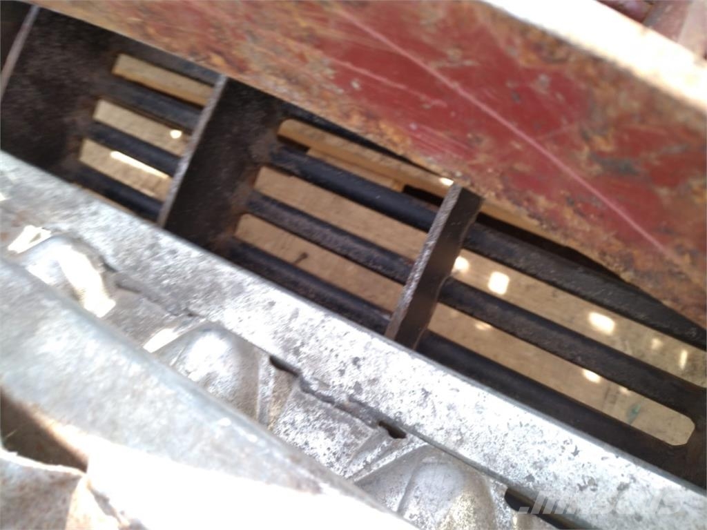 Case IH Siebe Körbe passend für 2188 / 2388 Аксесоари за комбайни