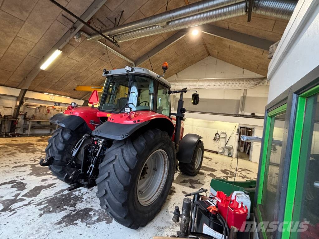 Massey Ferguson 7495 DYNA-VT トラクター