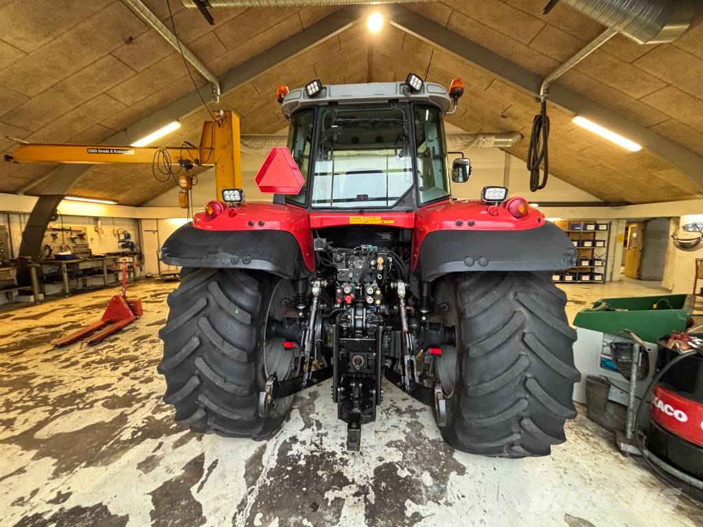 Massey Ferguson 7495 DYNA-VT トラクター