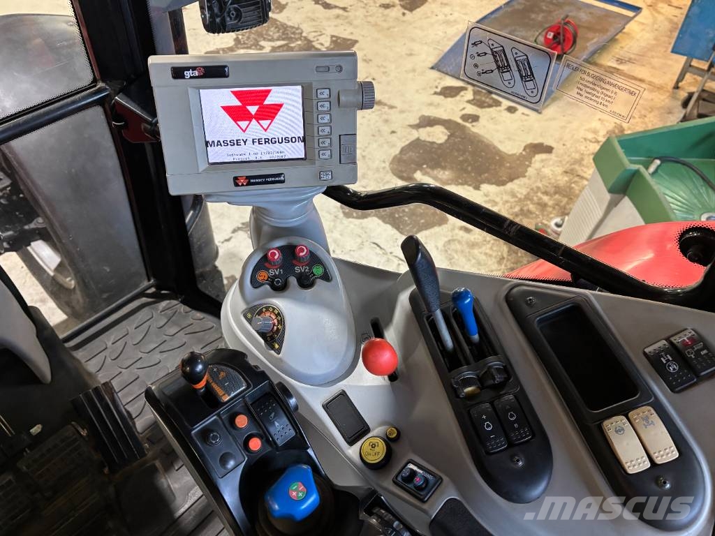 Massey Ferguson 7495 DYNA-VT トラクター