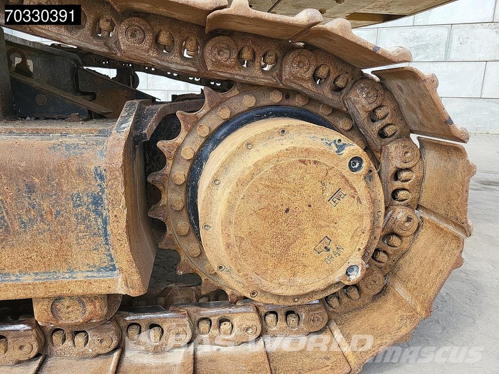 CAT 352 -07A حفارات زحافة