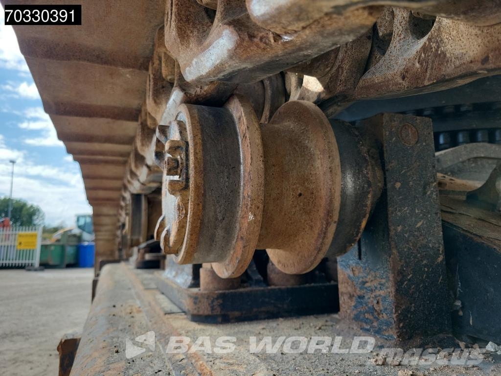 CAT 352 -07A حفارات زحافة