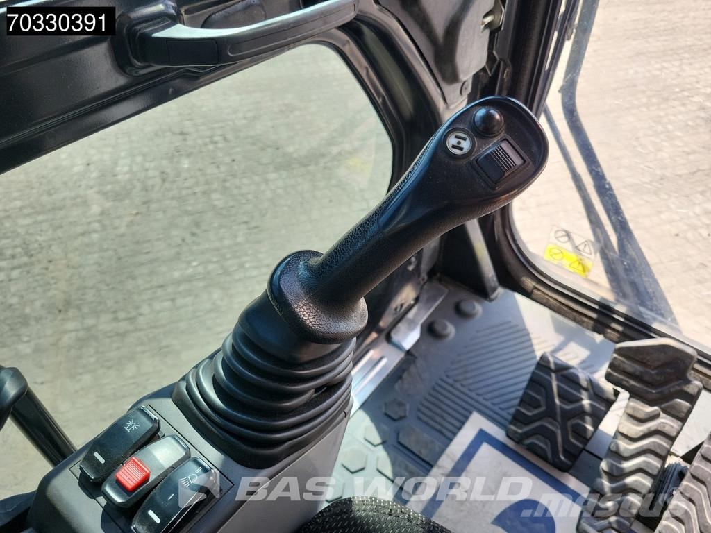 CAT 352 -07A حفارات زحافة