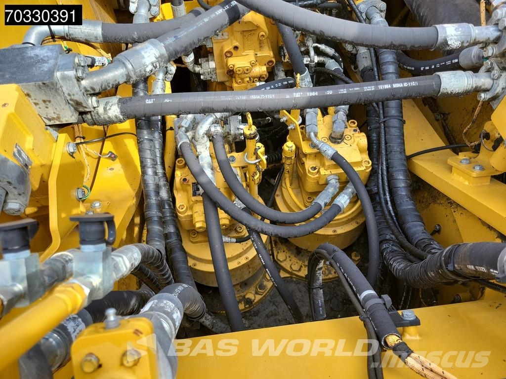 CAT 352 -07A حفارات زحافة