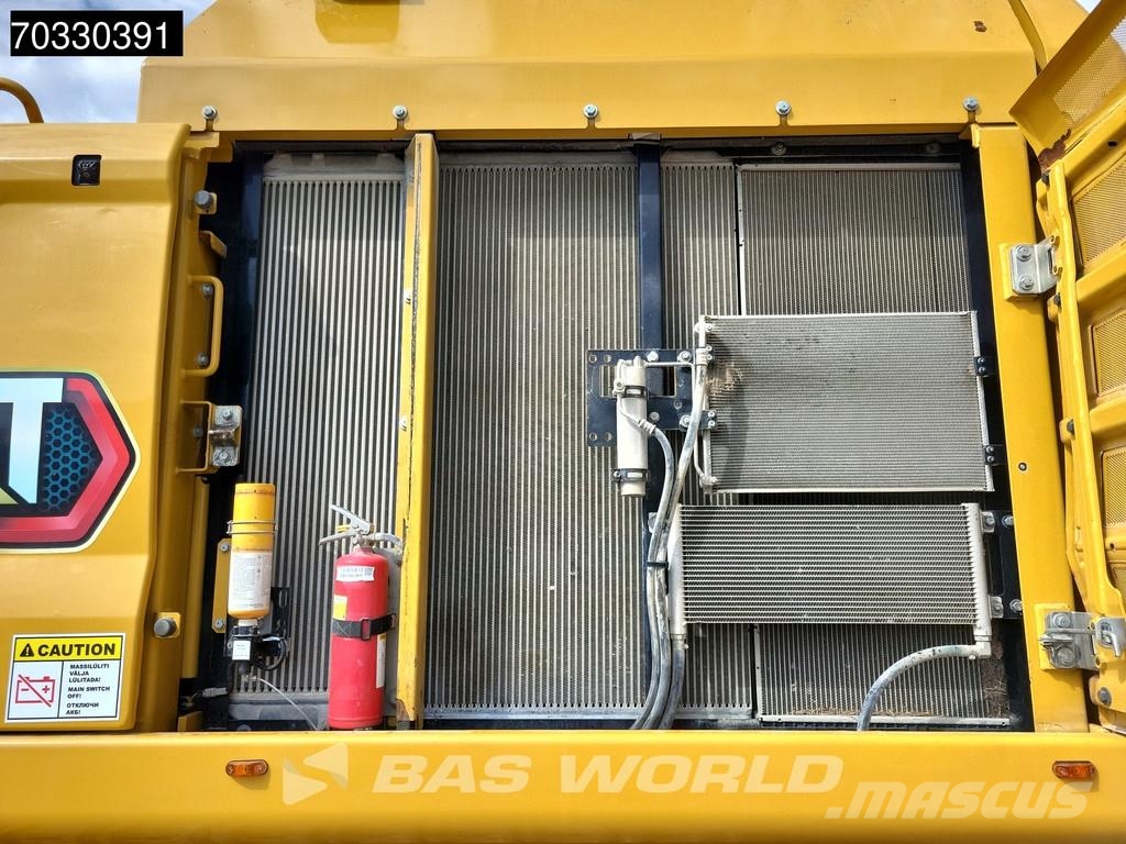 CAT 352 -07A حفارات زحافة