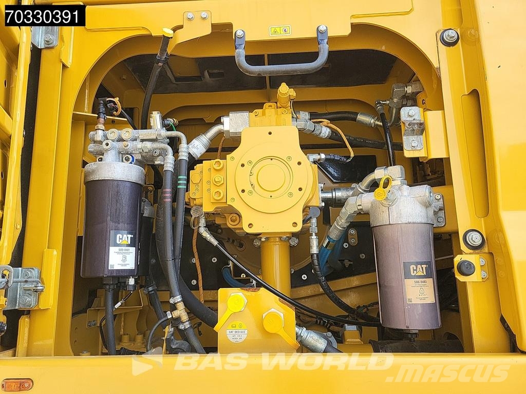 CAT 352 -07A حفارات زحافة