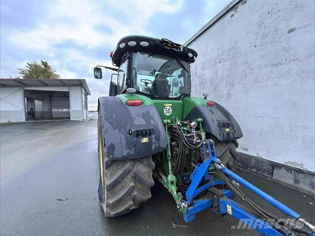 John Deere 7270R E23 Tractoren