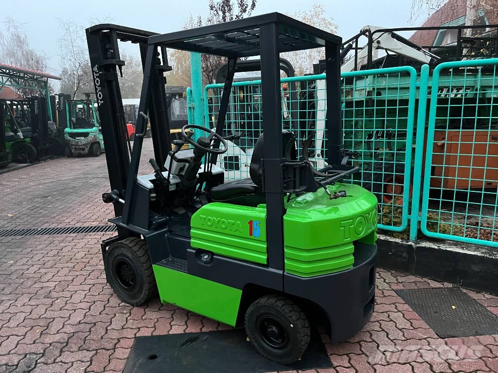 Toyota 5 FG 15 V-4196 OB LPG (dujiniai) krautuvai