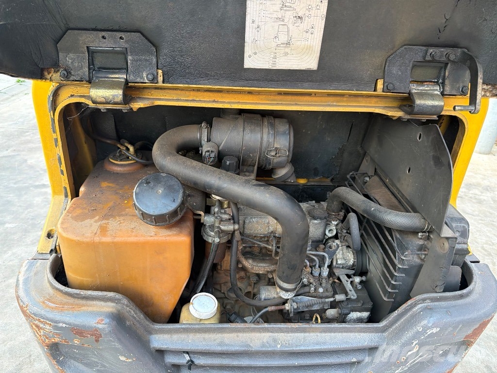 Volvo EC 15 B XR Mini bagri <7t