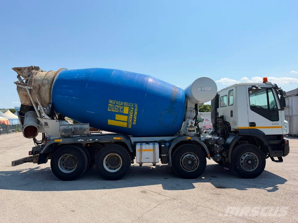 Iveco Trakker 450 Camion malaxeur