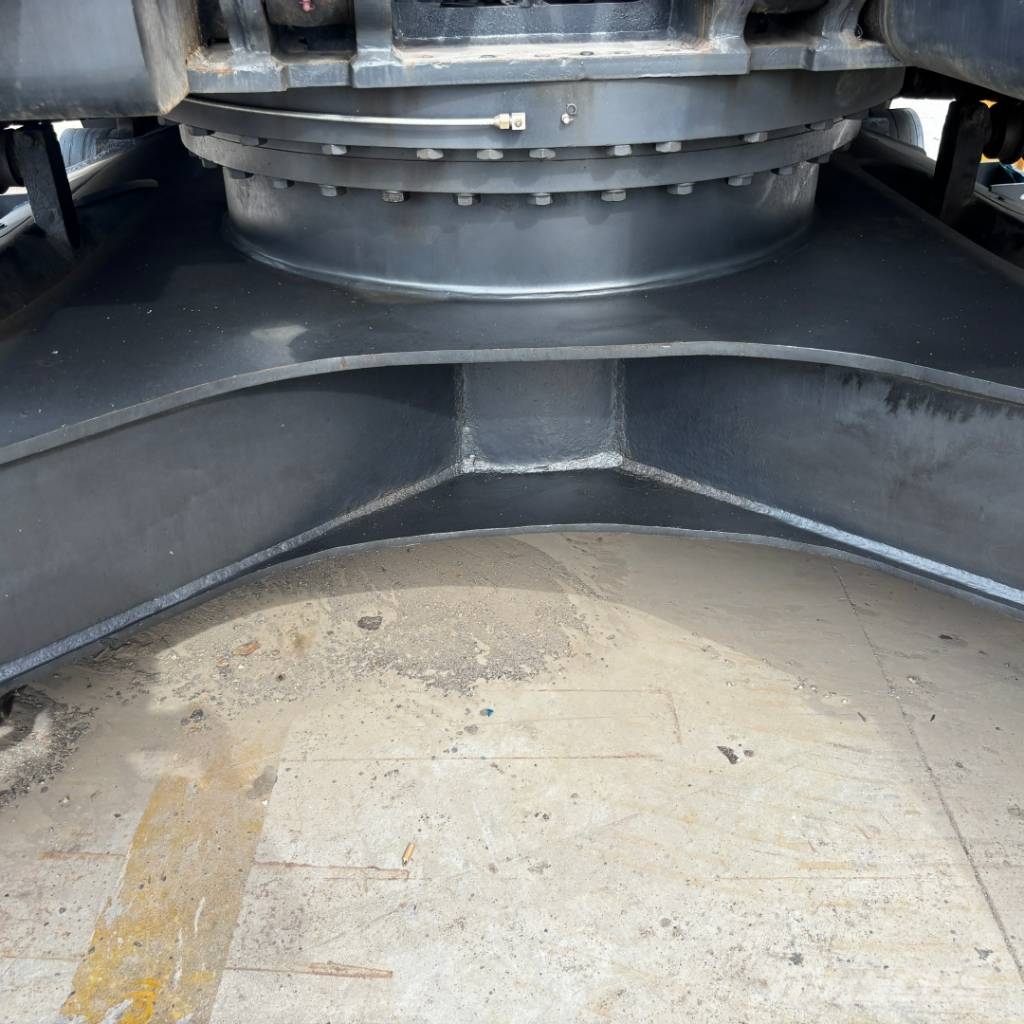 Doosan DX 300 Gravemaskiner på larvebånd