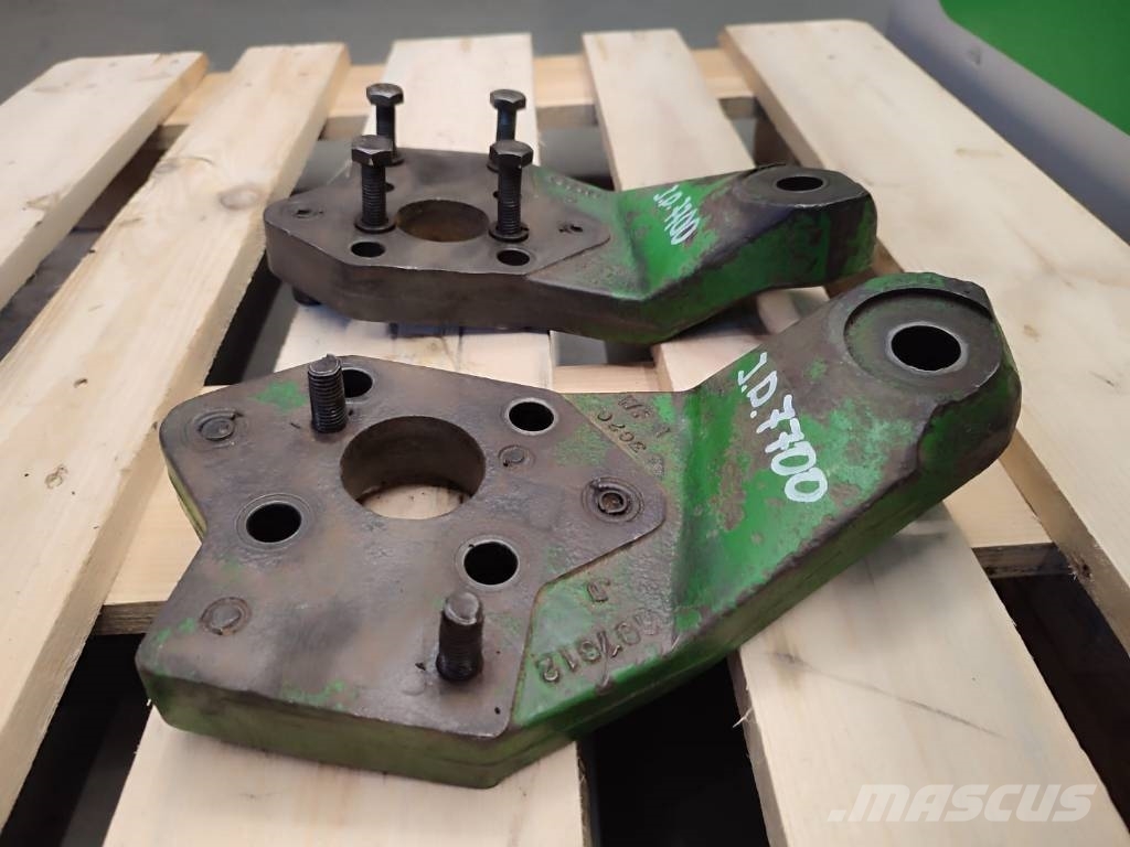 John Deere Steering arm R97611 John Deere 7700 Chassis and suspension