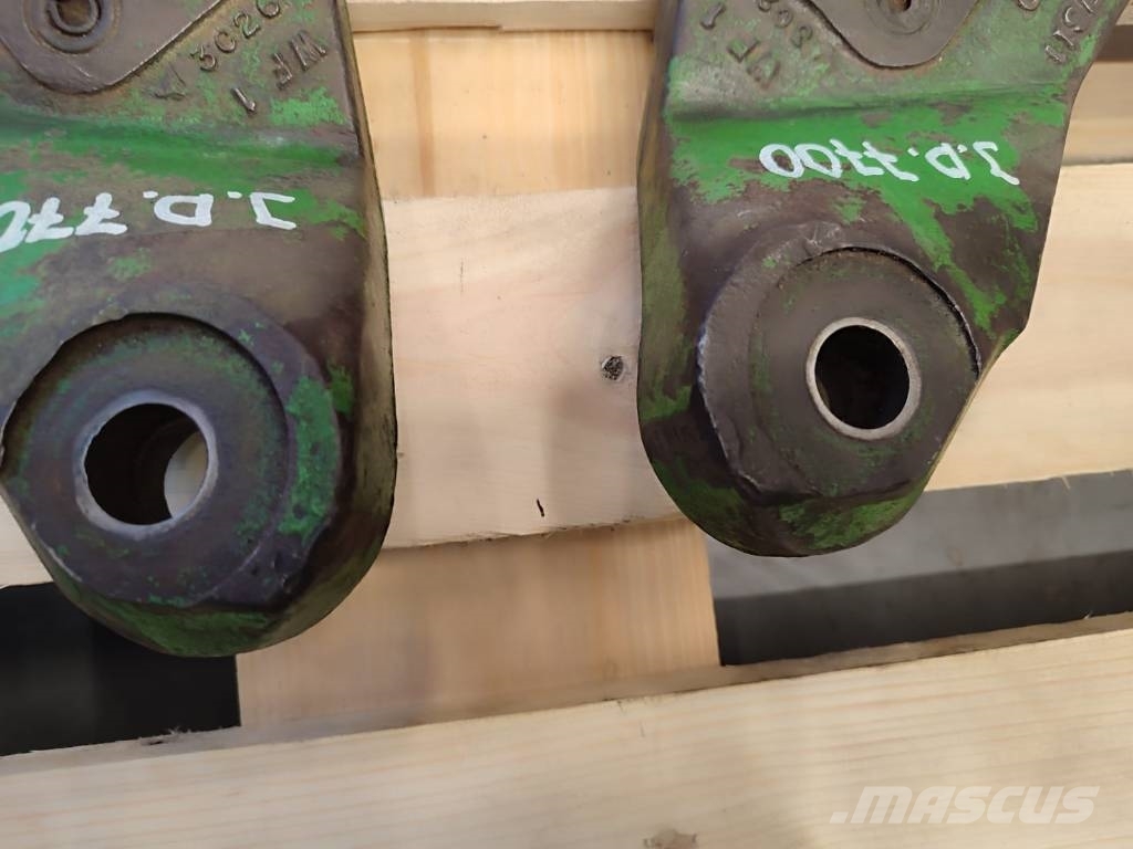 John Deere Steering arm R97611 John Deere 7700 Chassis and suspension