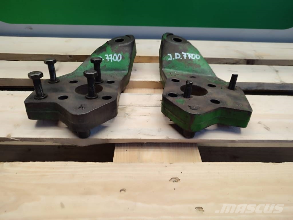 John Deere Steering arm R97611 John Deere 7700 Chassis and suspension