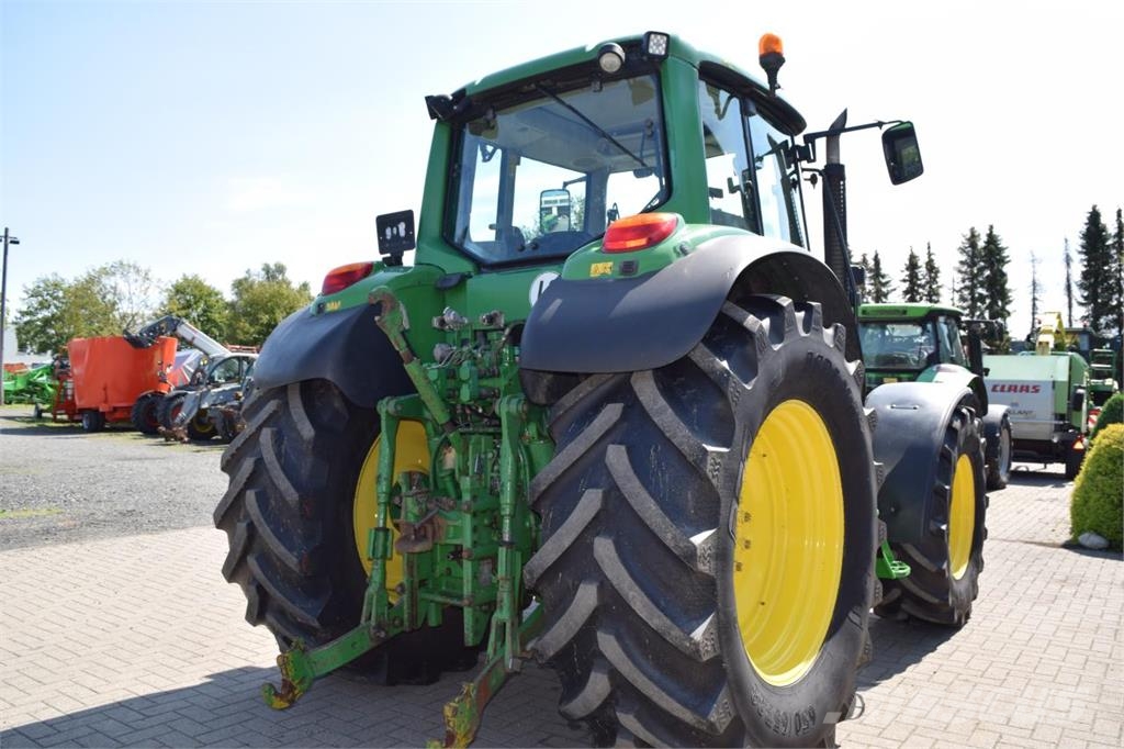 John Deere 6820 Tractors