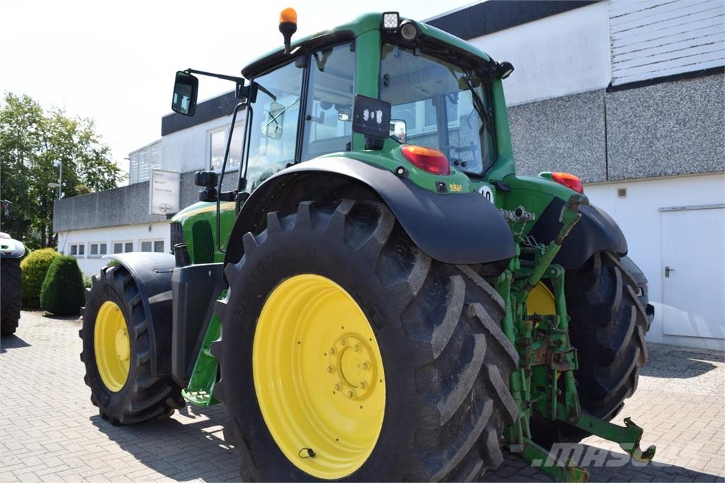 John Deere 6820 Tractors